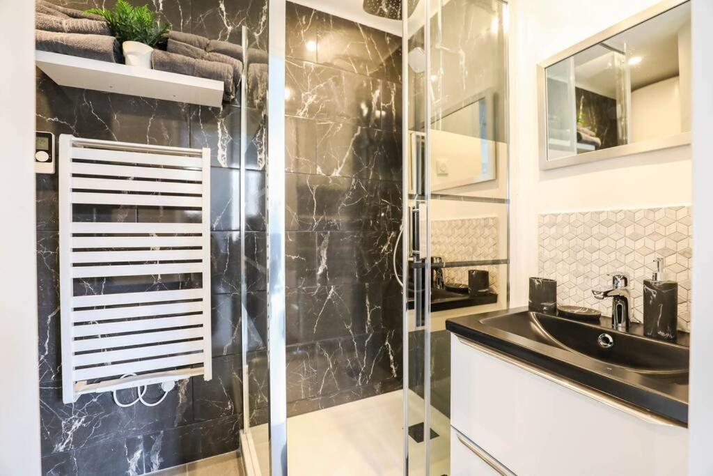 Ferienwohnung L'Urbain - Superbe Mezzanine Marseilles Exterior foto
